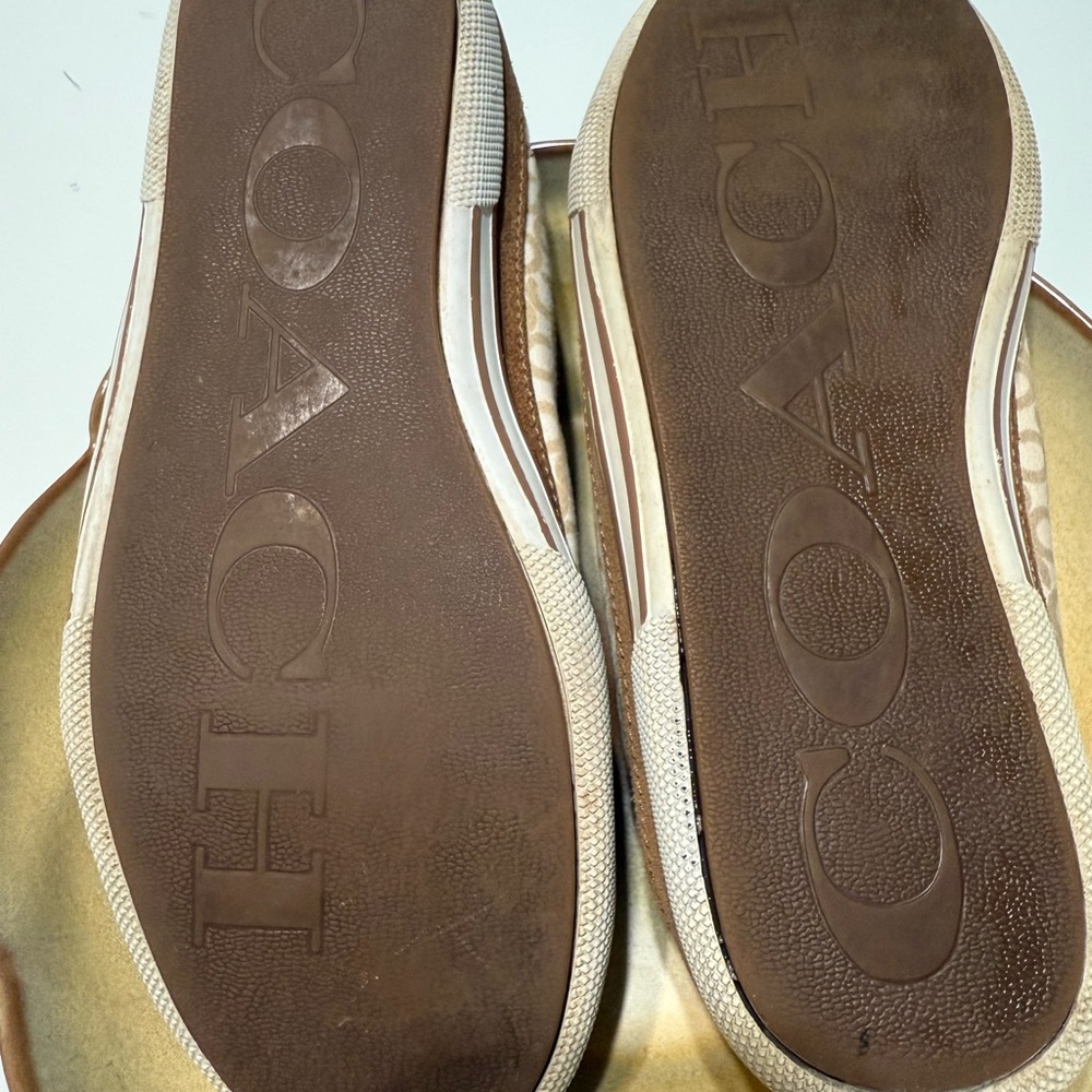 Coach Cream‎ and Brown Designer Edith Sneakers - Picture 9 of 9